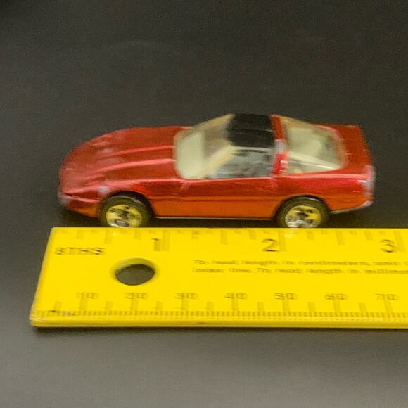 Vintage 1982 Hot Wheels 80’s Corvette Die Cast Maroon Toy Car - Picture 12 of 14